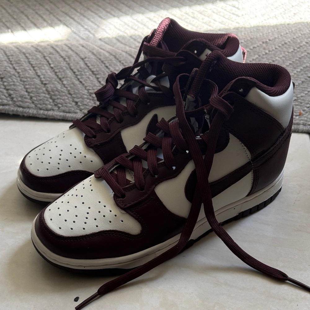 Nike Burgundy and White Hightop Dunks size 5.5